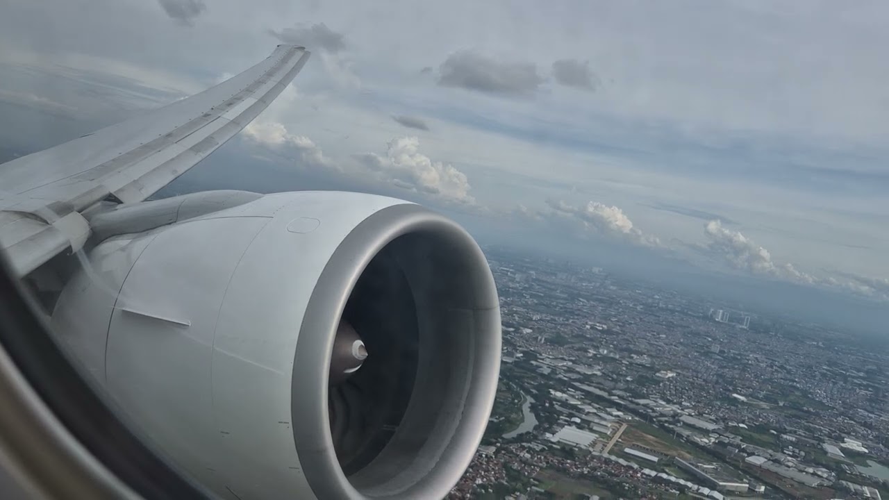 Garuda Indonesia | Boeing 777-300ER | Takeoff at CGK