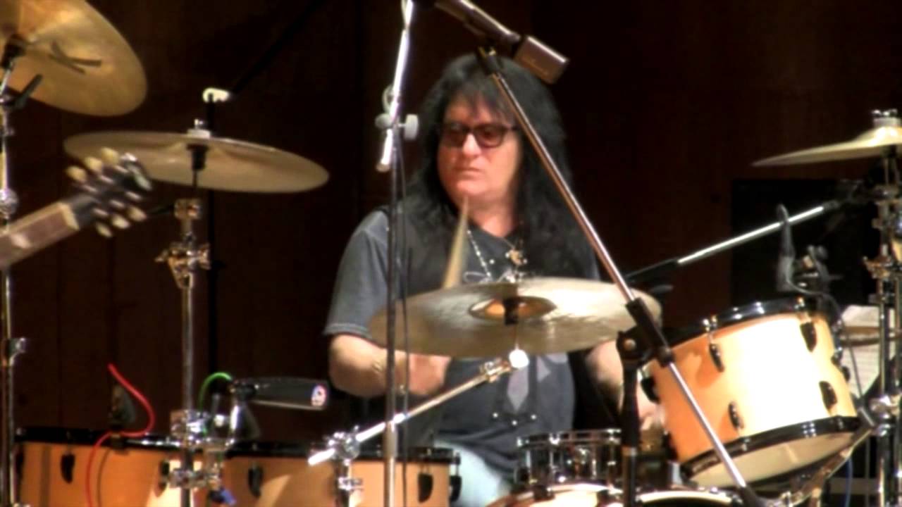 BOBBY RONDINELLI Drum Clinic feat. CRY FREE (2013)