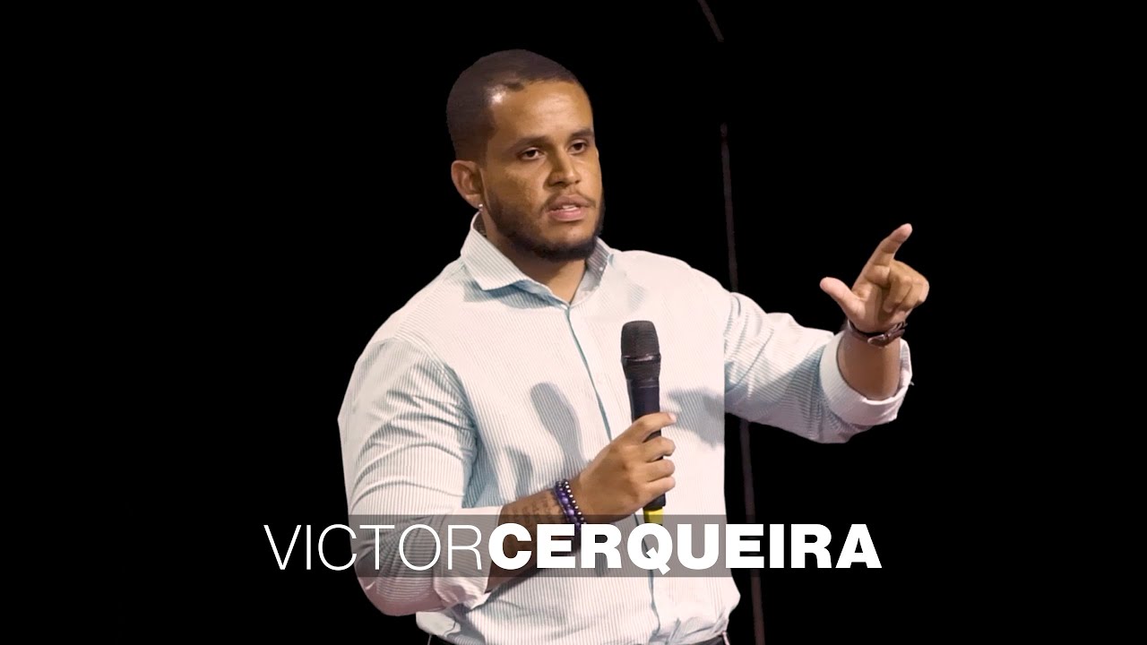 Futebol como uma potente ferramenta de transforma&ccedil;&atilde;o social | Victor Cerqueira | TEDxSalvador