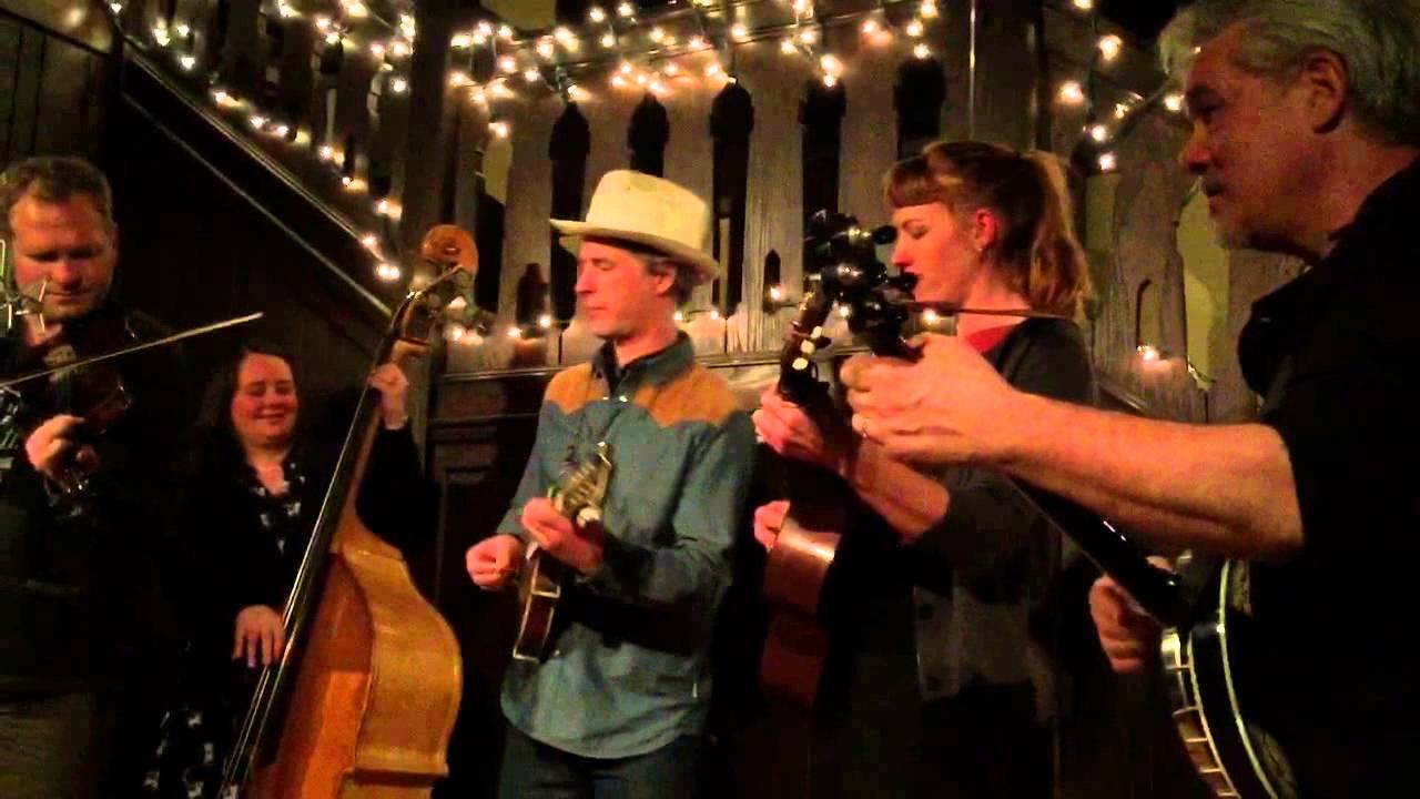 Golden Slippers - Foghorn feat. Rafe
