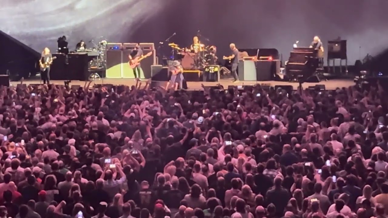Pearl Jam - Black - PPG Paints Arena - Pittsburgh, PA - May 16th 2025