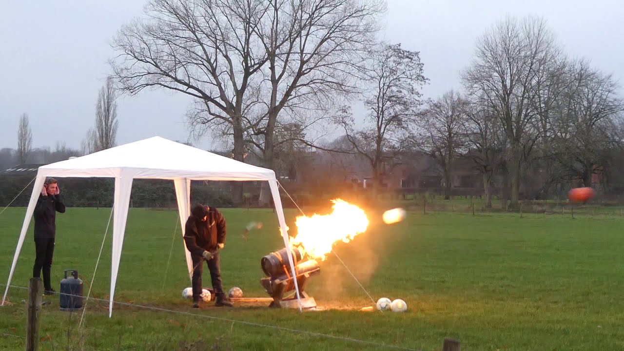 Carbidschieten bij Angerlo (Bij Doesburg)