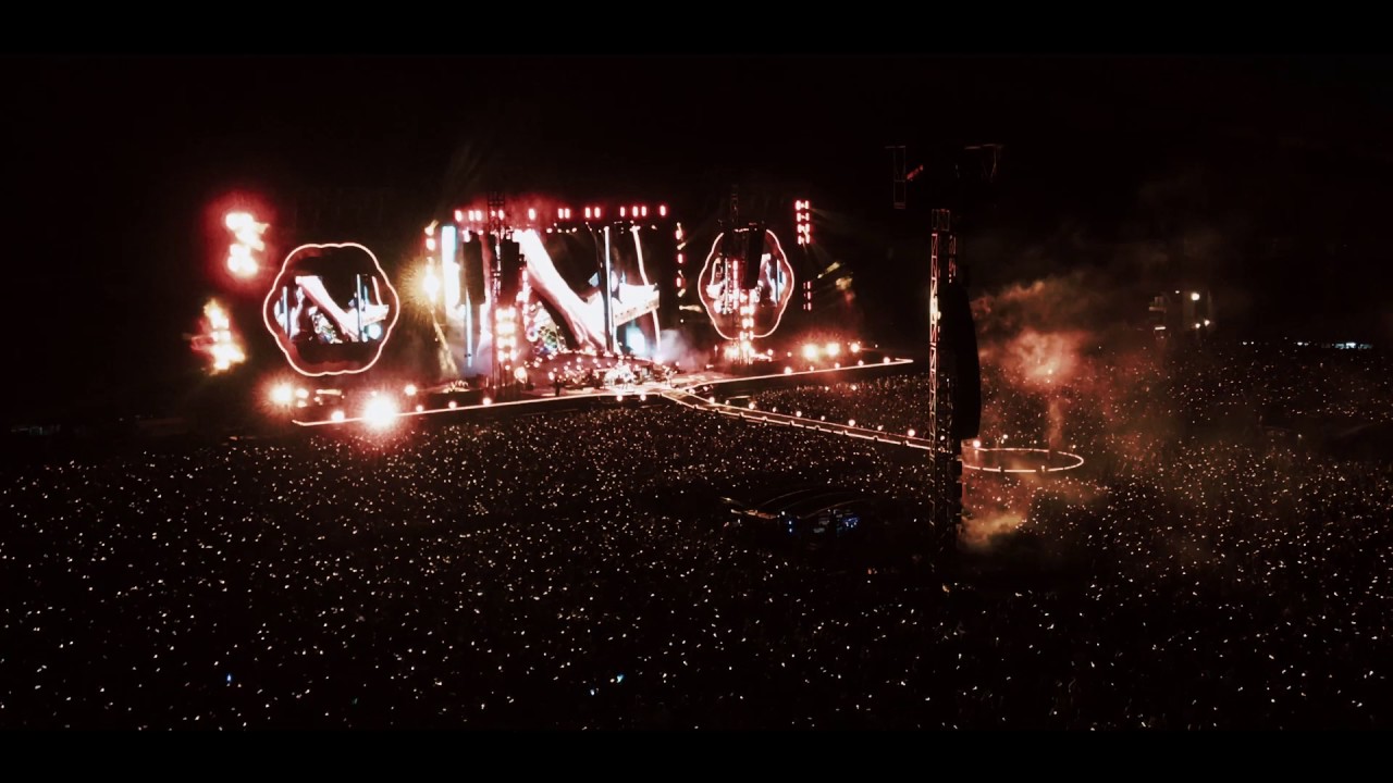 Coldplay - Fix you (Live 2017 from Thailand HD)