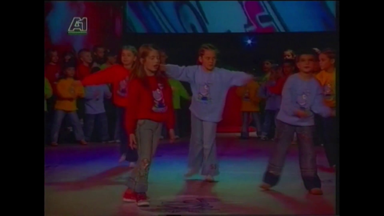 Potocinja 2005 - Mihaela i Filip - Vezbanje (Official Video)