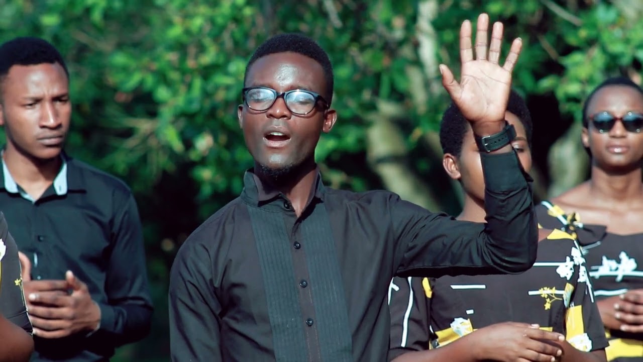 THE HOLY SINGERS Tz - FUNDI STADI [Official Video 2022]