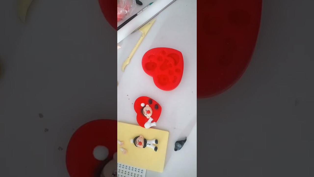 Arquinho  e presilhia para carnaval  infantil feito com molde do mario da faby rodrigues 