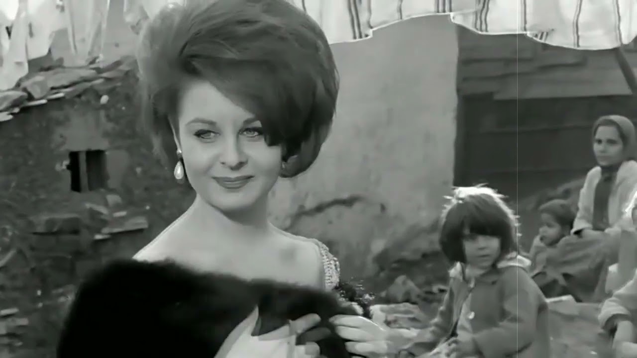Rumba - Zeki Müren (Fatma Girik & Fikret Hakan)