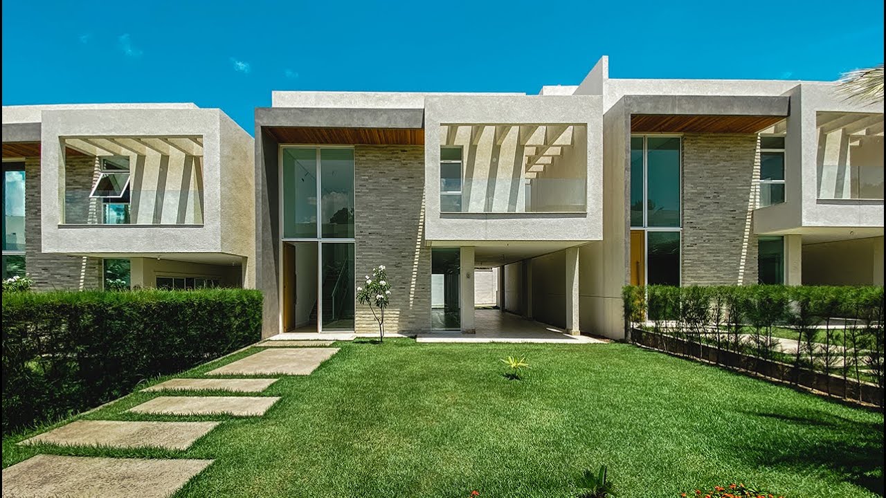 Casa 229 m2 à venda em condomínio na Sapiranga, Fortaleza
