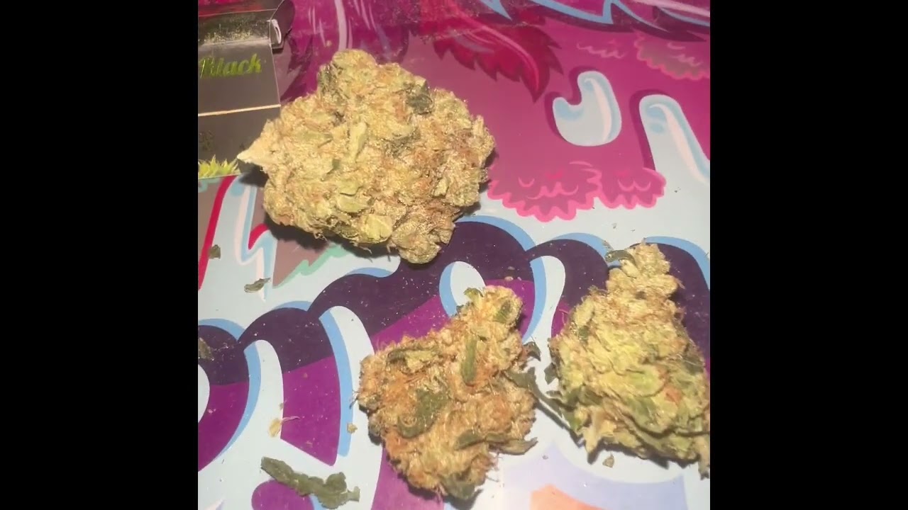 Legal Canadian Cannabis Review:   Strain Varnish Vapour