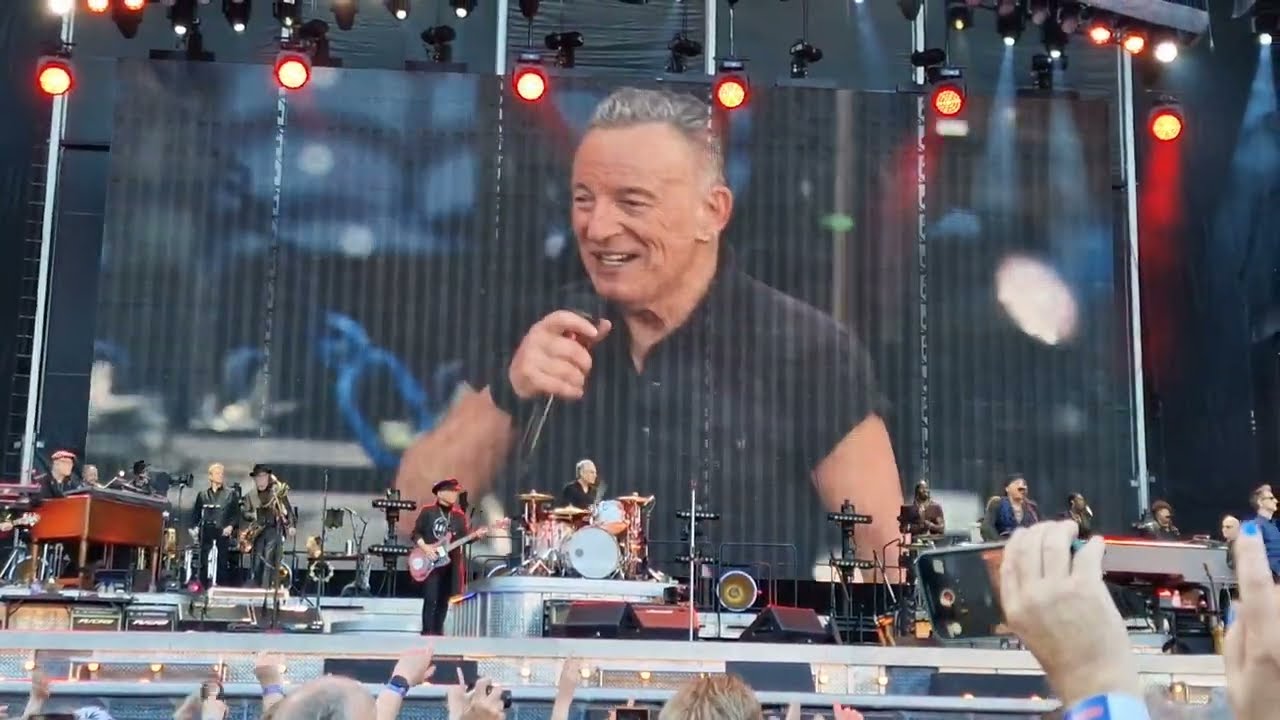 Bruce Springsteen and The E Street Band - Out In The Street - Edinburgh 30/05/2023