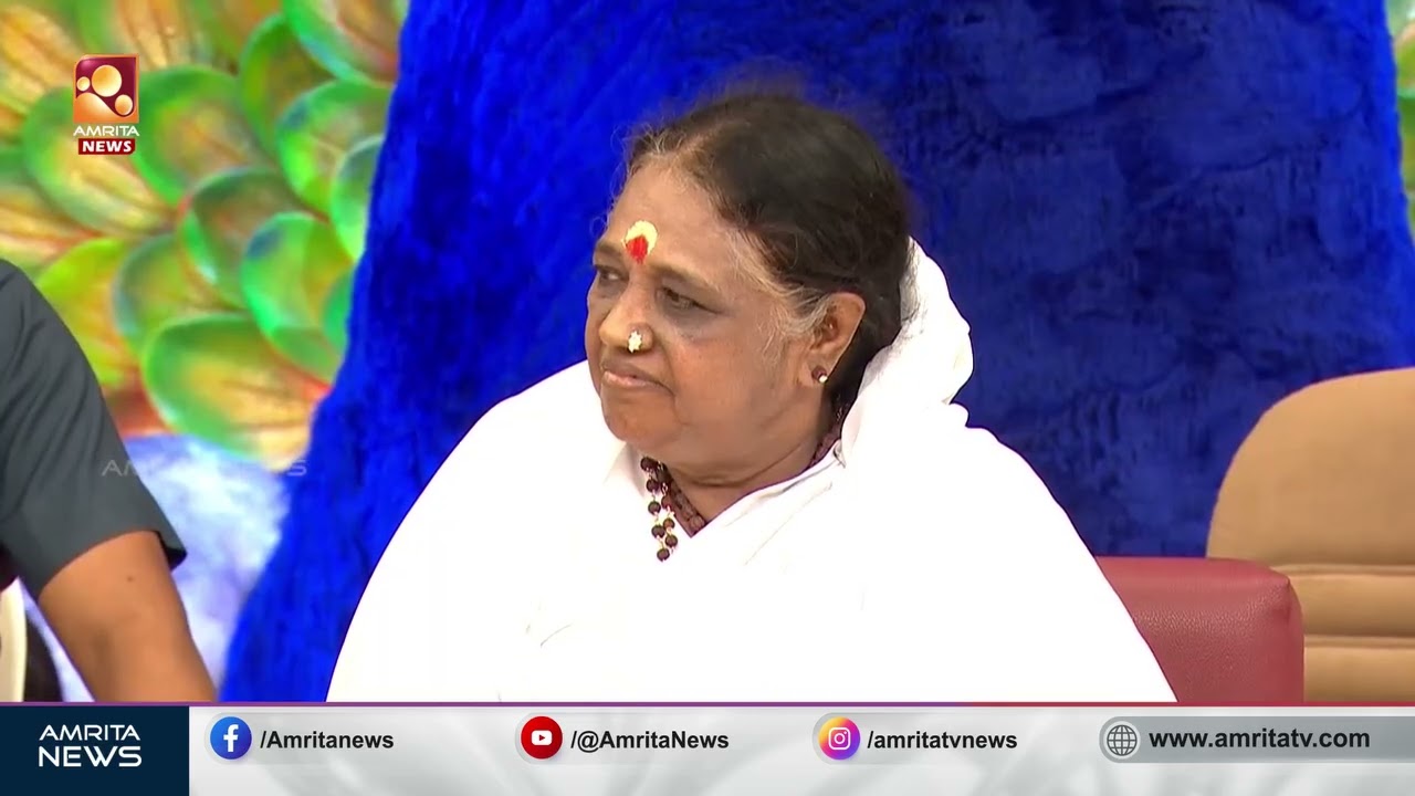 Dr Shashi Tharoor at Mata Amritanandamayi’s 72nd Birthday Celebration