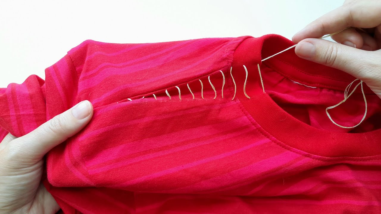 🔥 Downsize Your Neckline in Minutes: Quick Sewing Tip!