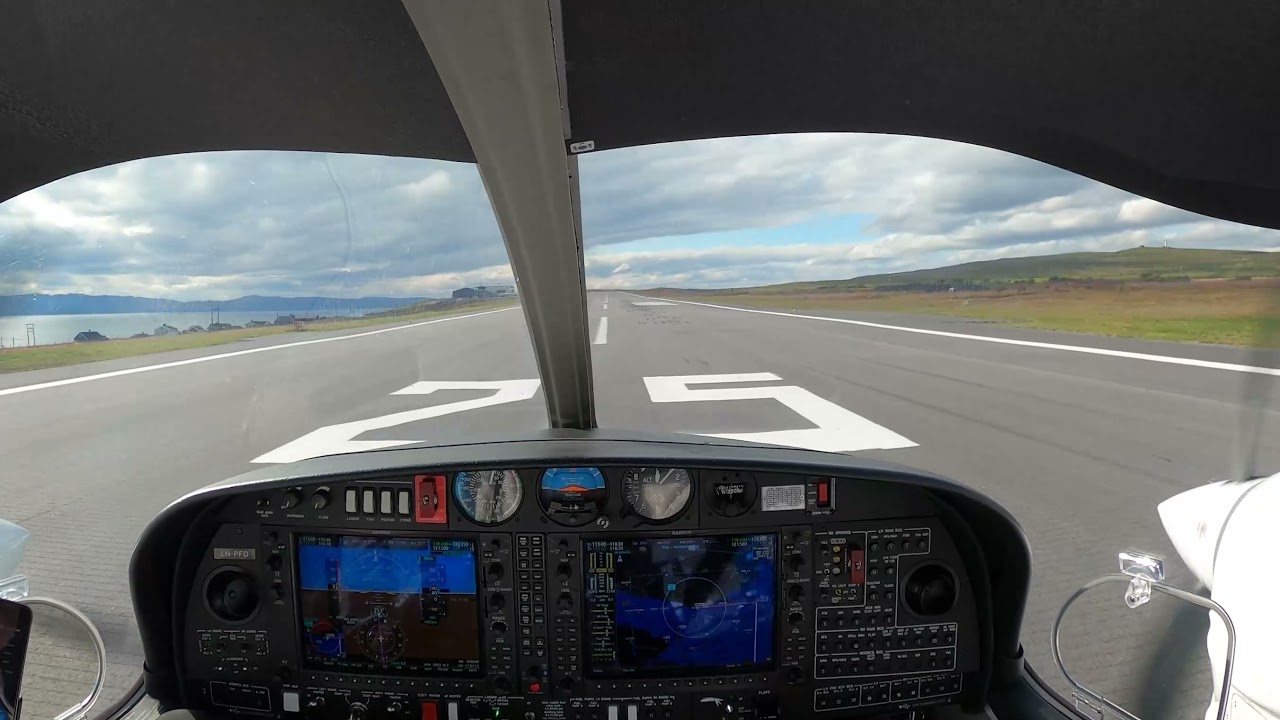 Diamond DA42 in Vads&oslash;, Norway - Takeoff