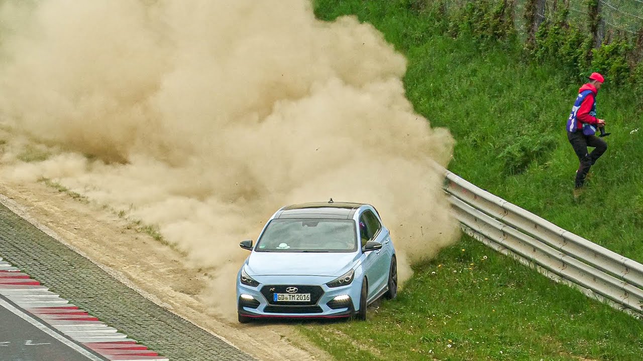 LUCKIEST DRIVERS OF THE N&Uuml;RBURGRING! Best of Fails, Dangerous Moments & Wins! Nordschleife 2025