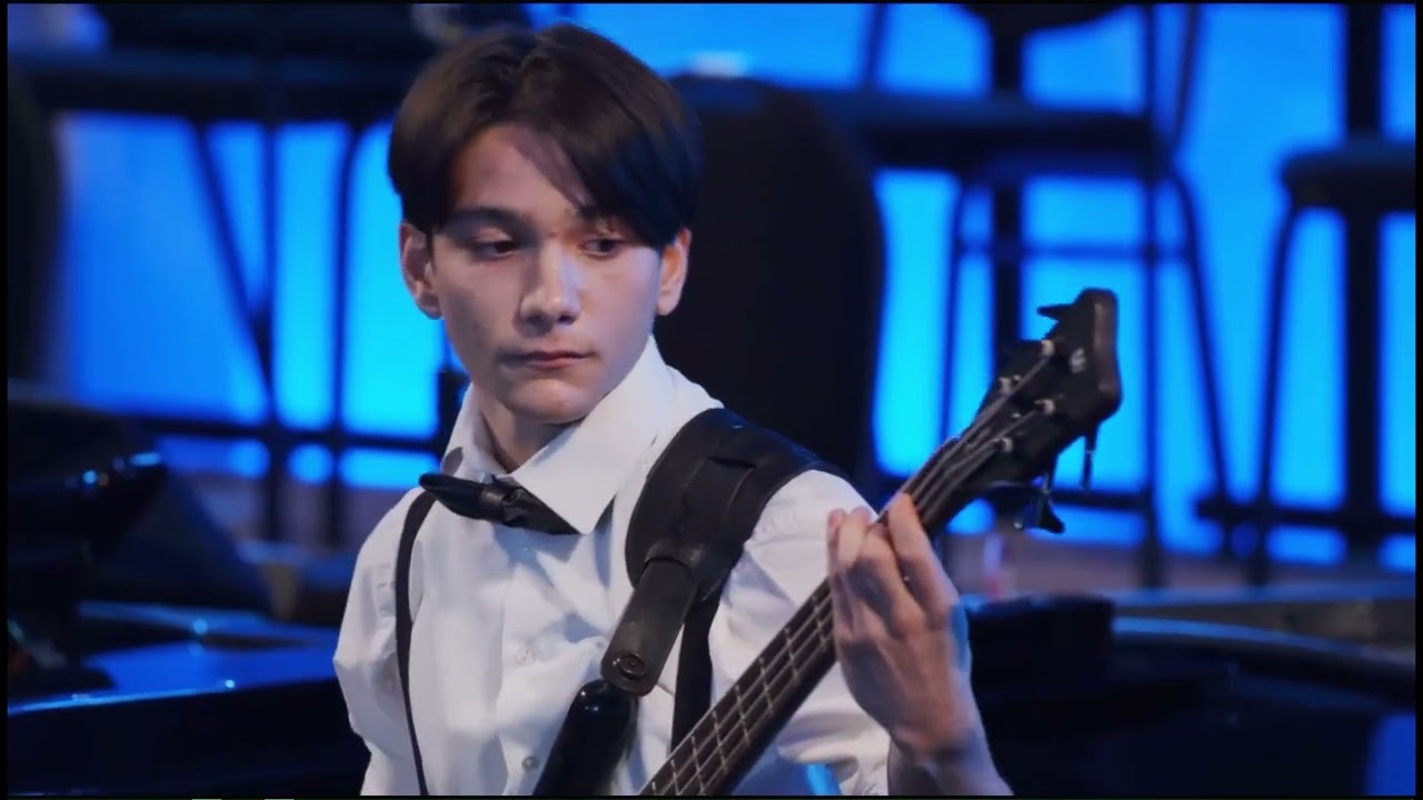 Gabriel Gasparian - Nigerian Marketplace (Oscar Peterson, bass cover)