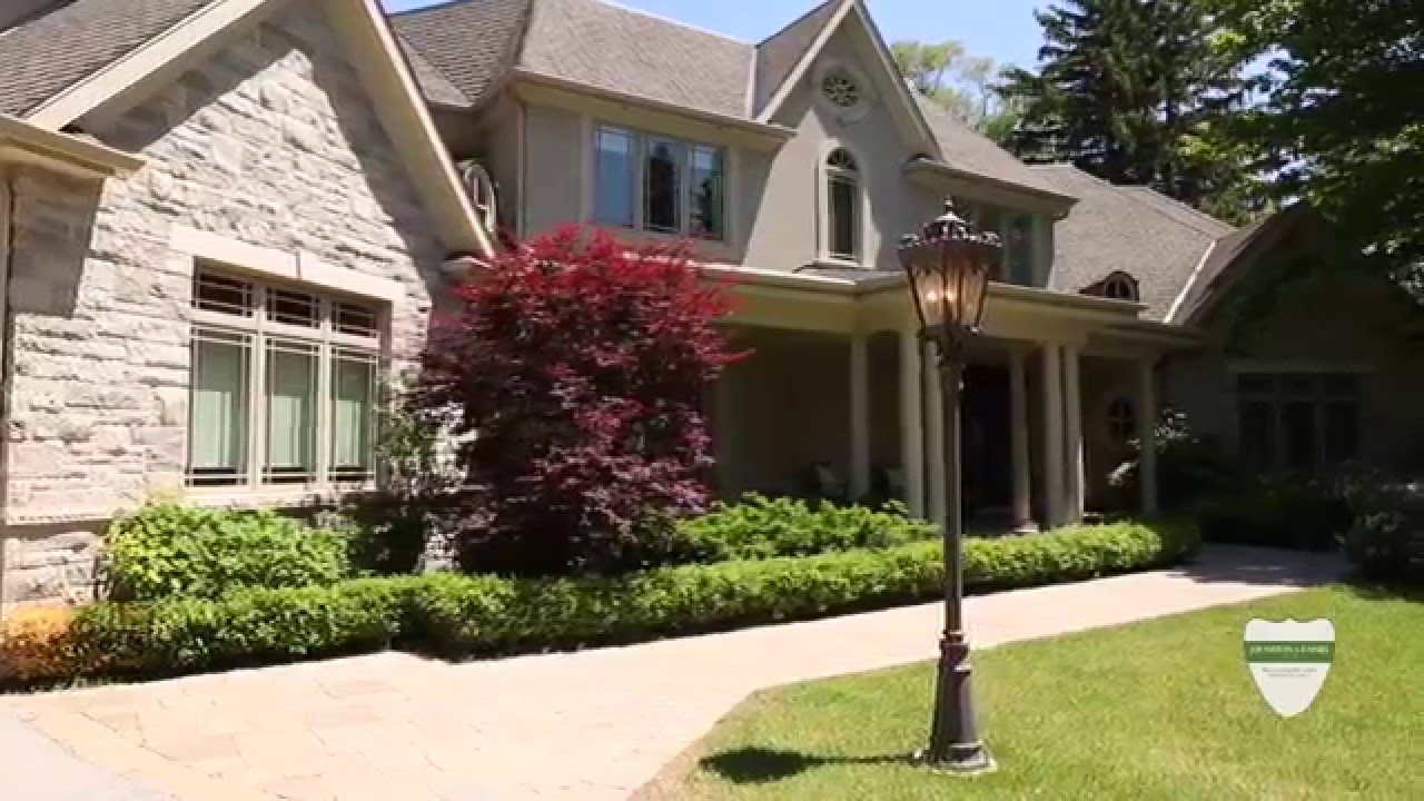 SOLD |  1259 Lawrence Crescent, Oakville $3,988,000 - Listed by SAUNDERS, SAXTON & WINTER