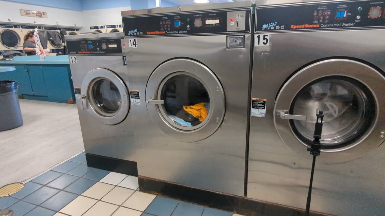 Speed Queen SC50MD2 Washer Extractor // Normal Warm @ Capitol Laundromat