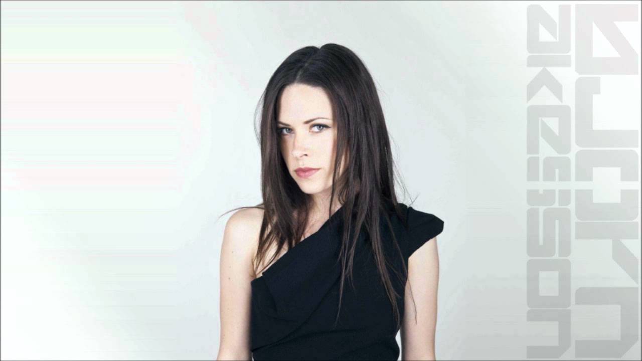 Betsie Larkin & Bjorn Akesson - Let It Shine