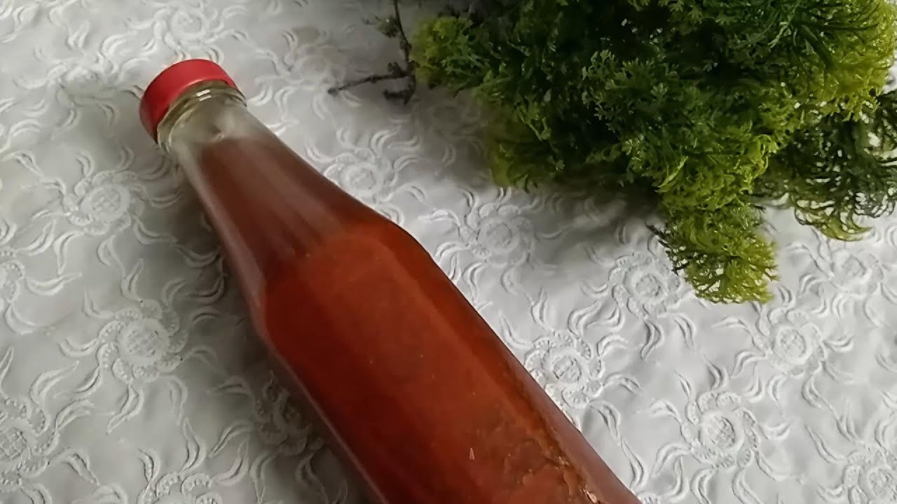 সহজে তৈরি করুন রেড চিলি সস | Homemade Red Chilli Sauce Recipe | Easy & Spicy