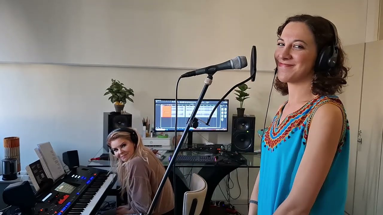 Desert Rose (Live Acoustic Cover) by Alya Elouissi & Neisha | Sting & Cheb Mami tribute