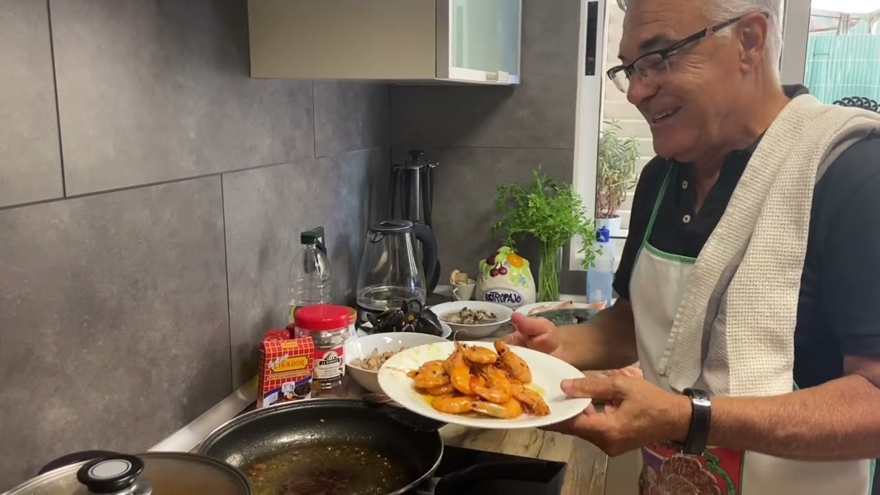 Паэлья с морепродуктами домашняя аликантийская/ Paella de marisco Alicantina casera Arroz de marisco