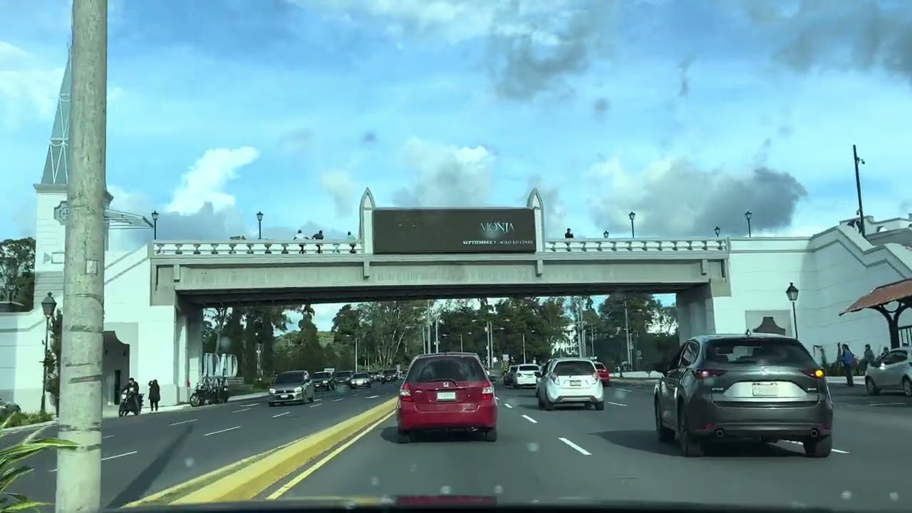 De Oakland Mall Ciudad de Guatemala a Guastatoya El Progreso.