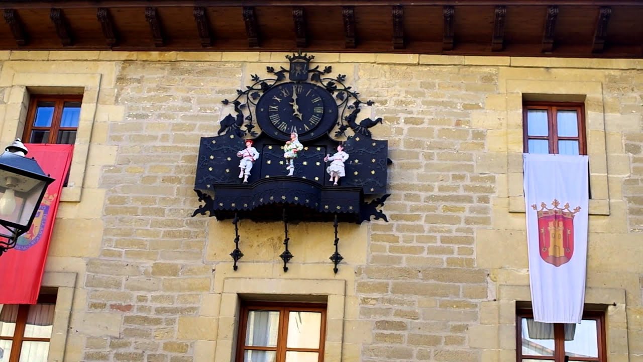 Reloj carillón en Laguardia