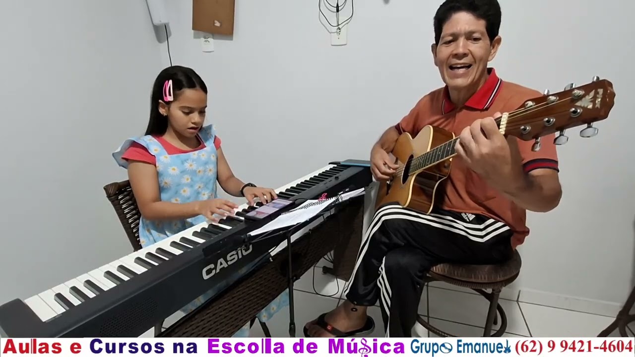 PROFESSOR E ISABELA PIANO, VIOLÃO E CANTO 