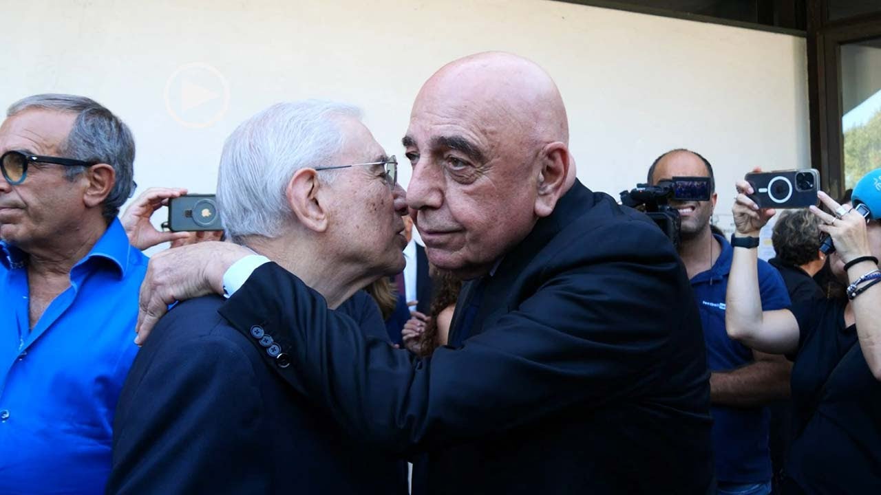 Funerali EMILIO FEDE, da Galliani a Dell'Utri: l'ultimo saluto al giornalista