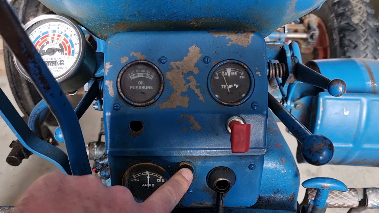 Fordson Major Dash и органы управления
