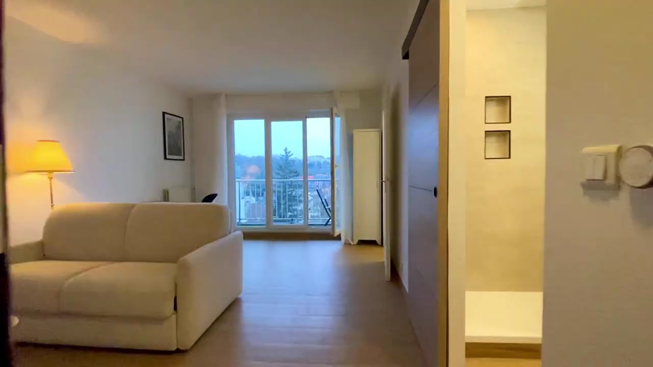 Studio meublé avec balcon à louer à ROSNY SOUS BOIS