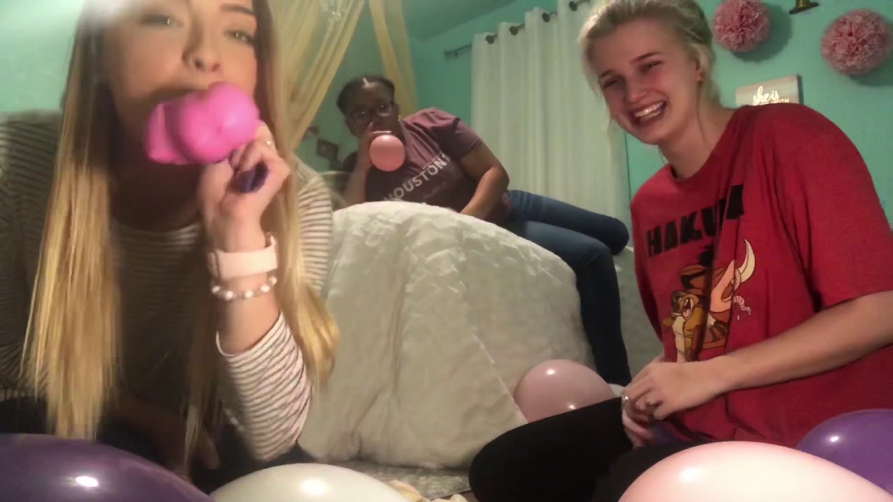 BALLOON PRANK ON MY SISTER