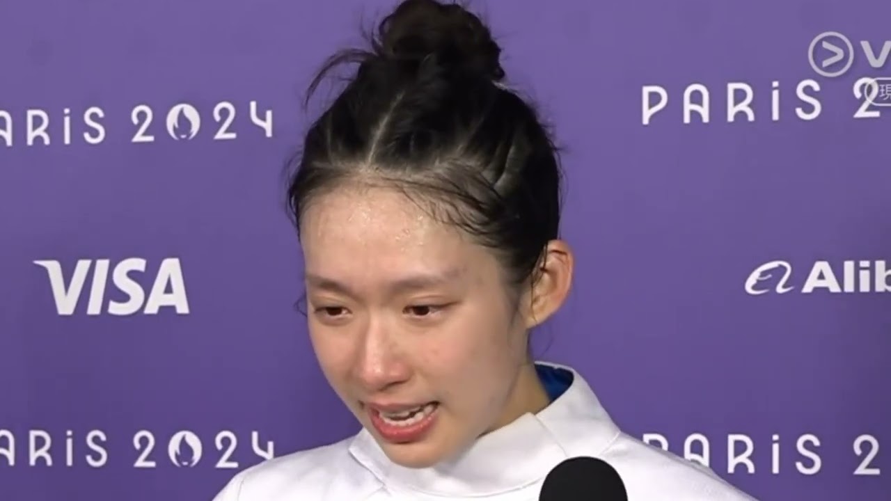 香港之光：江旻憓重劍奪金賽後現場訪問｜2024 巴黎奧運 | Vivian Kong Fencing Gold Medal Post-Match Interview | Olympics 2024