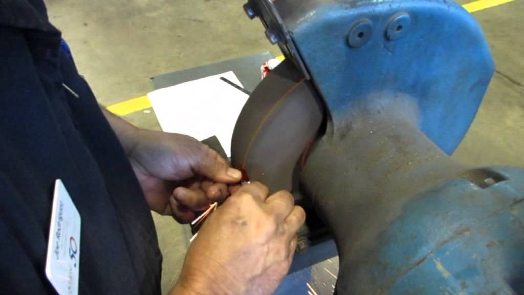 TSTC PMT MCHN 1201 HOW TO GRIND A FLY CUTTING TOOL BIT