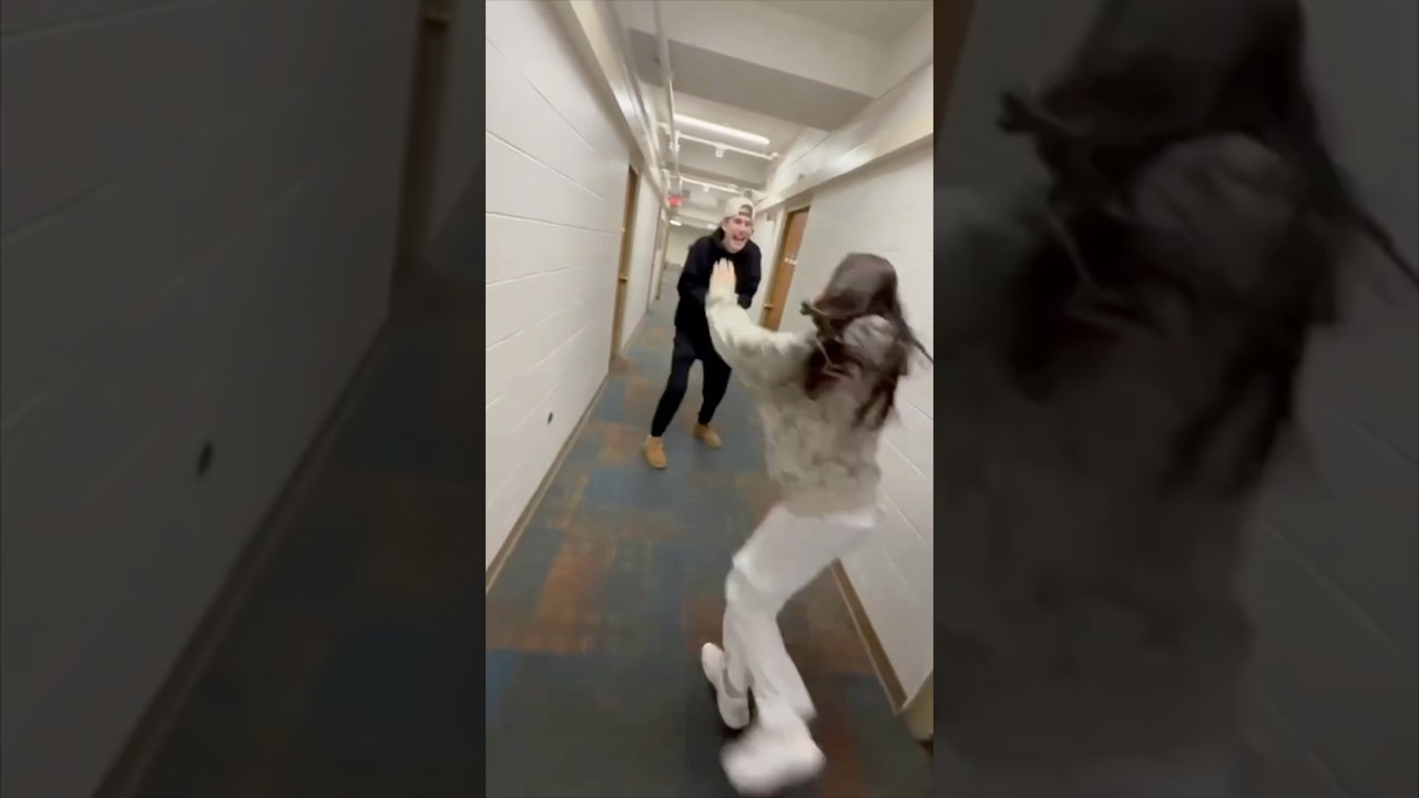 She surprised her long distance boyfriend 👏