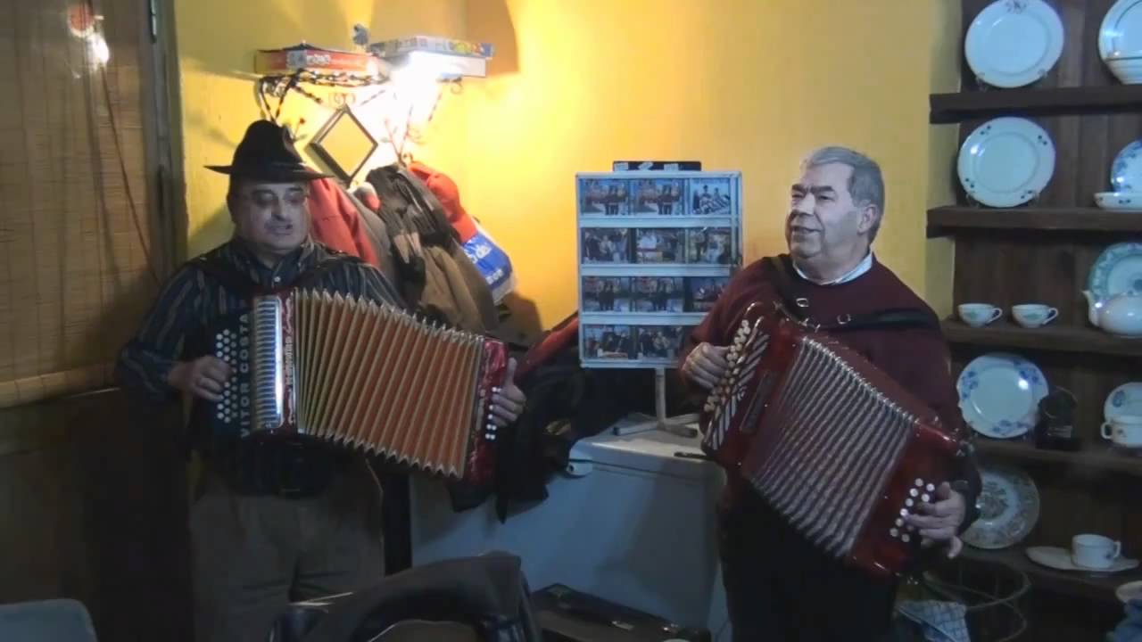 Vitor Costa & Amigos - É o vinho