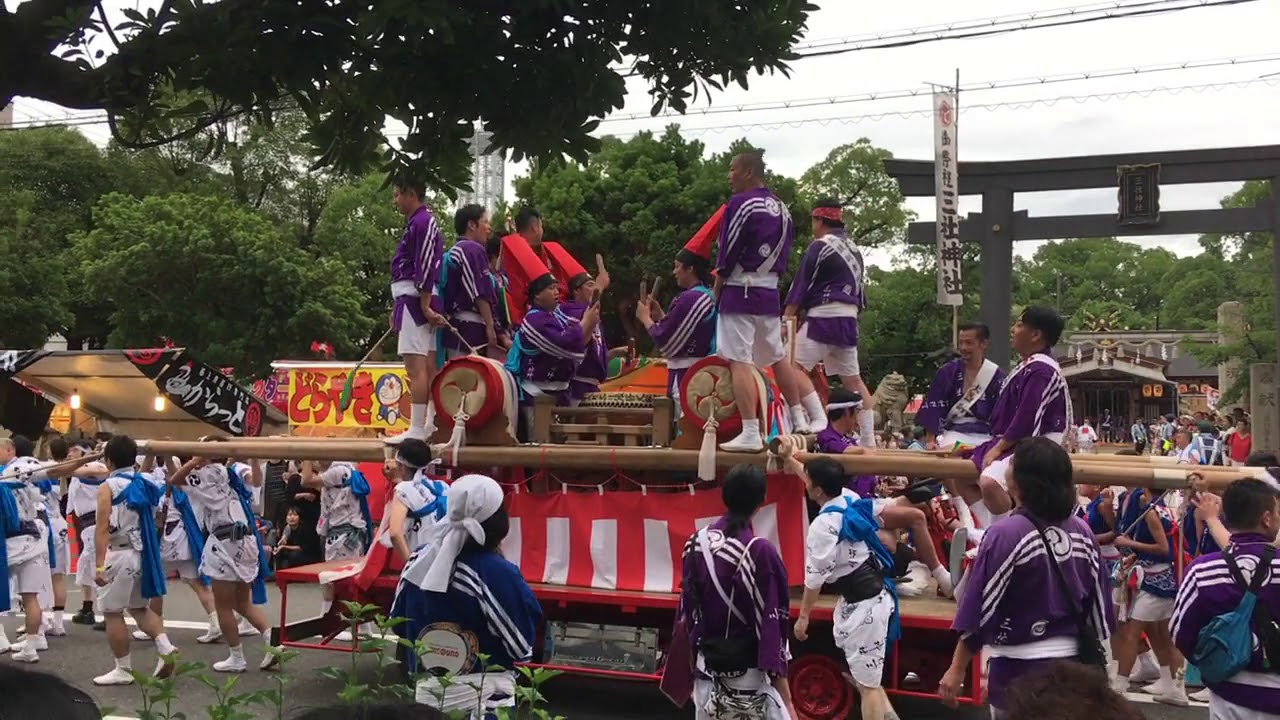 三社神社夏祭り本宮の枕太鼓宮入