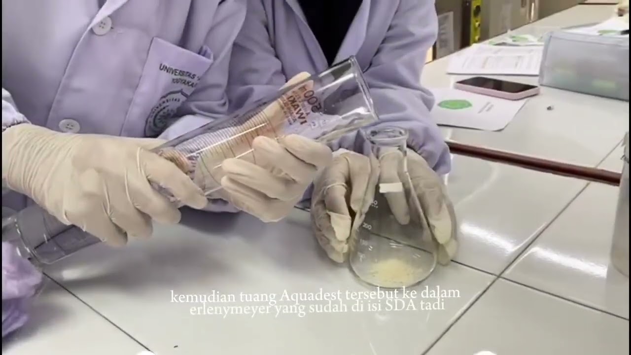 Pembuataan Sabouraud Dextrose Agar (SDA ) kelompok A2  Media reagensia