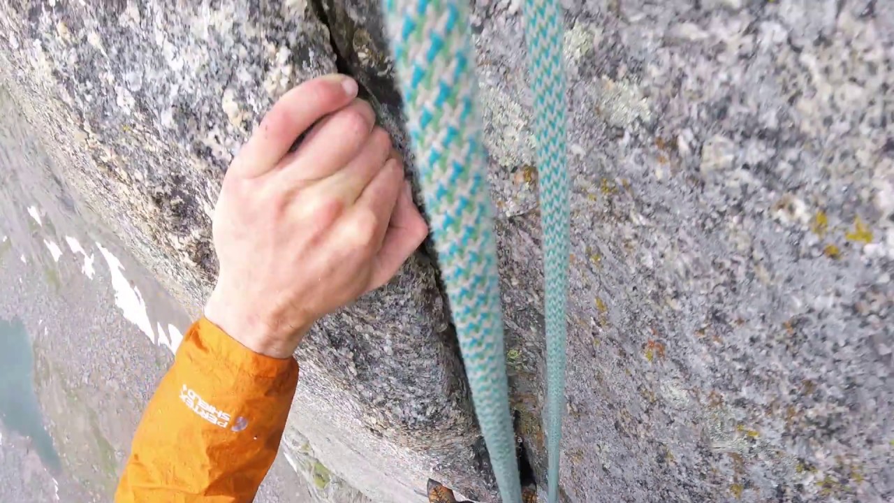 Pingora South Buttress: K-Cracks in the snow\rain