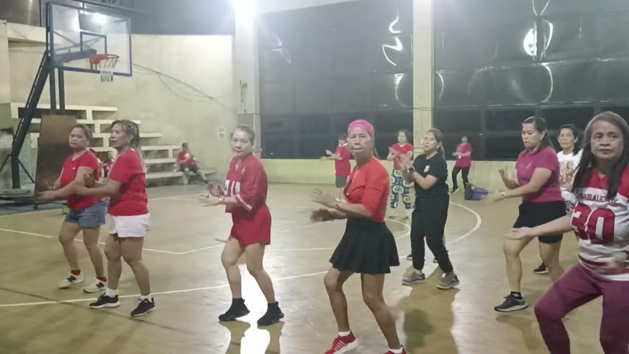 @knlphysicalfitness1425 Monday zumba with ZIN Romer. Music belongs to the rightful owner 