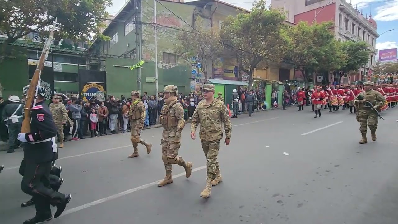 Desfile del 23 de Marzo de las Fuerzas Armadas de Bolivia, por el día de mar Boliviano