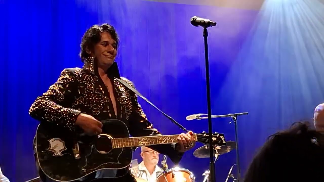 Elvis Tribute Artist Steve Ryckier in Schoten 21 juni 2025- Burning love
