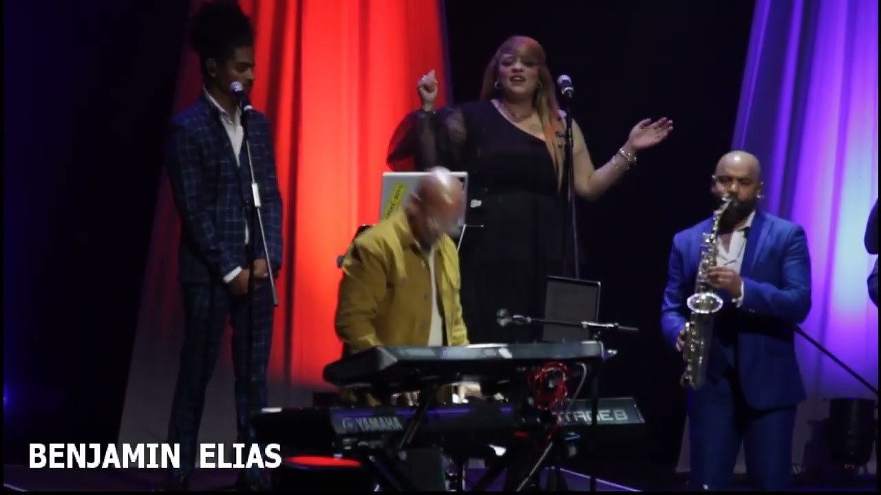 Don Vino & John Pienaar hymn medley #Saxyvibes #JpKeyzSa