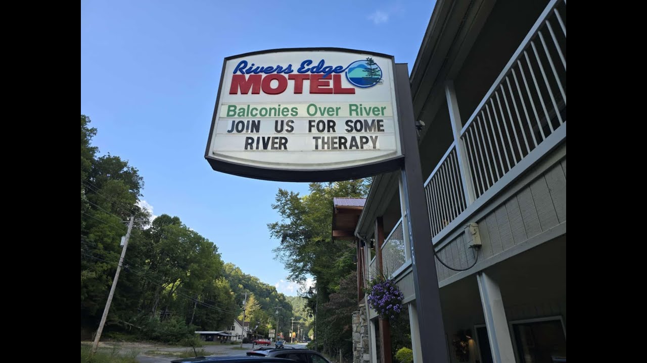 River's Edge Motel