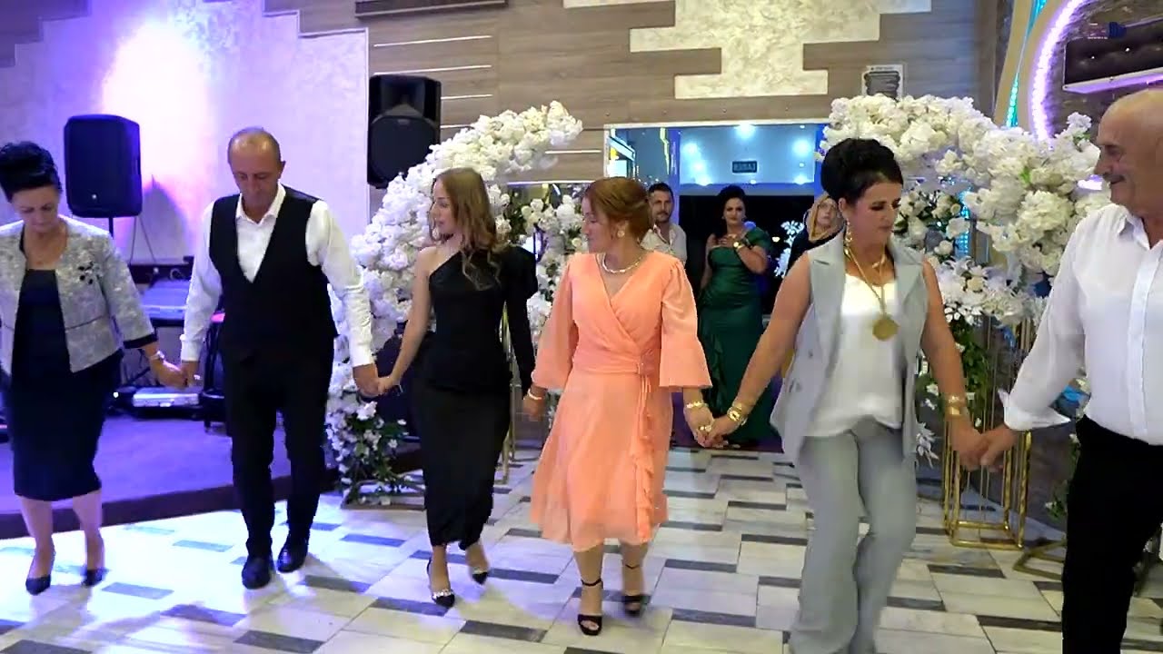 Uzicko kolo u Sjenici