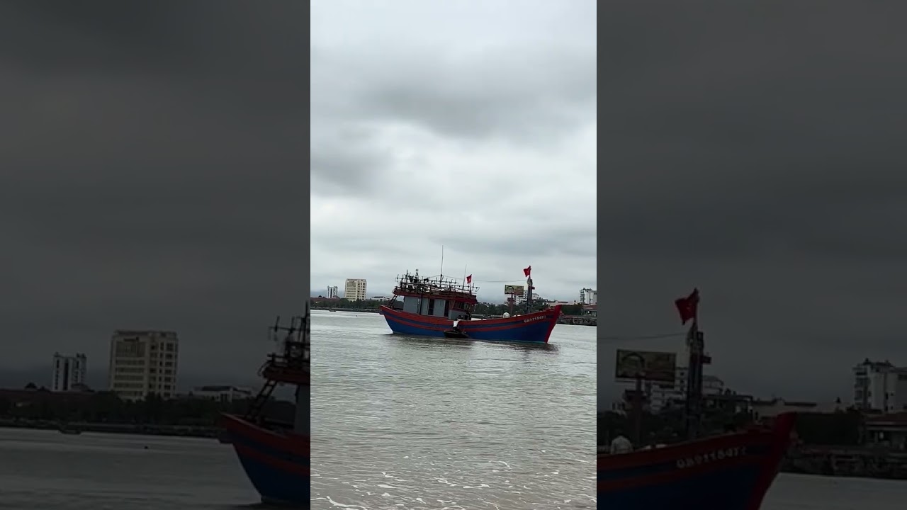 Cửa biển Nhật Lệ - Quảng Bình