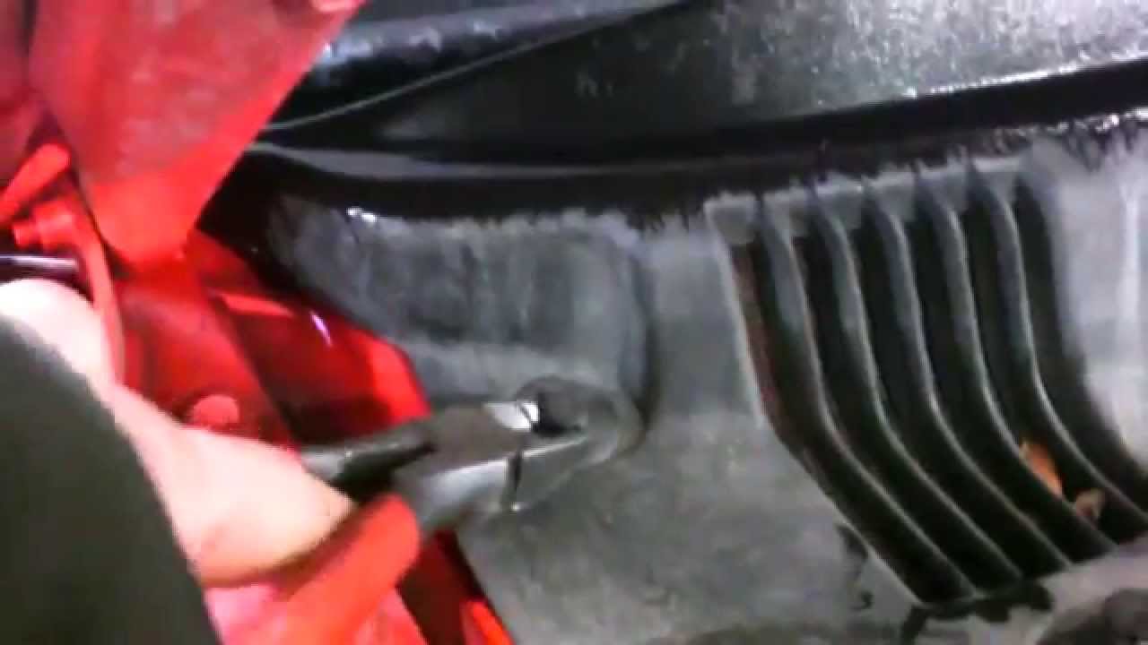 Wiper motor assembly replacement 2003 - 2005 Pontiac Grand Am Install Remove Replace