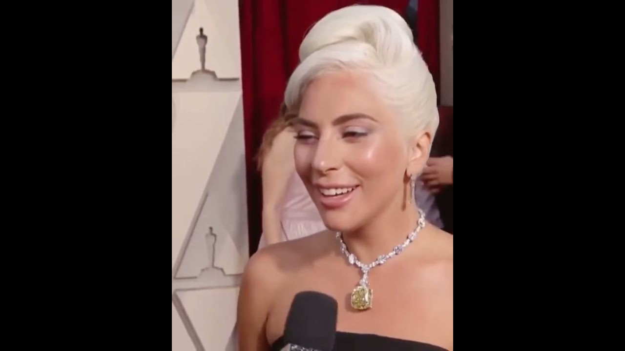 Lady Gaga speaking Italian