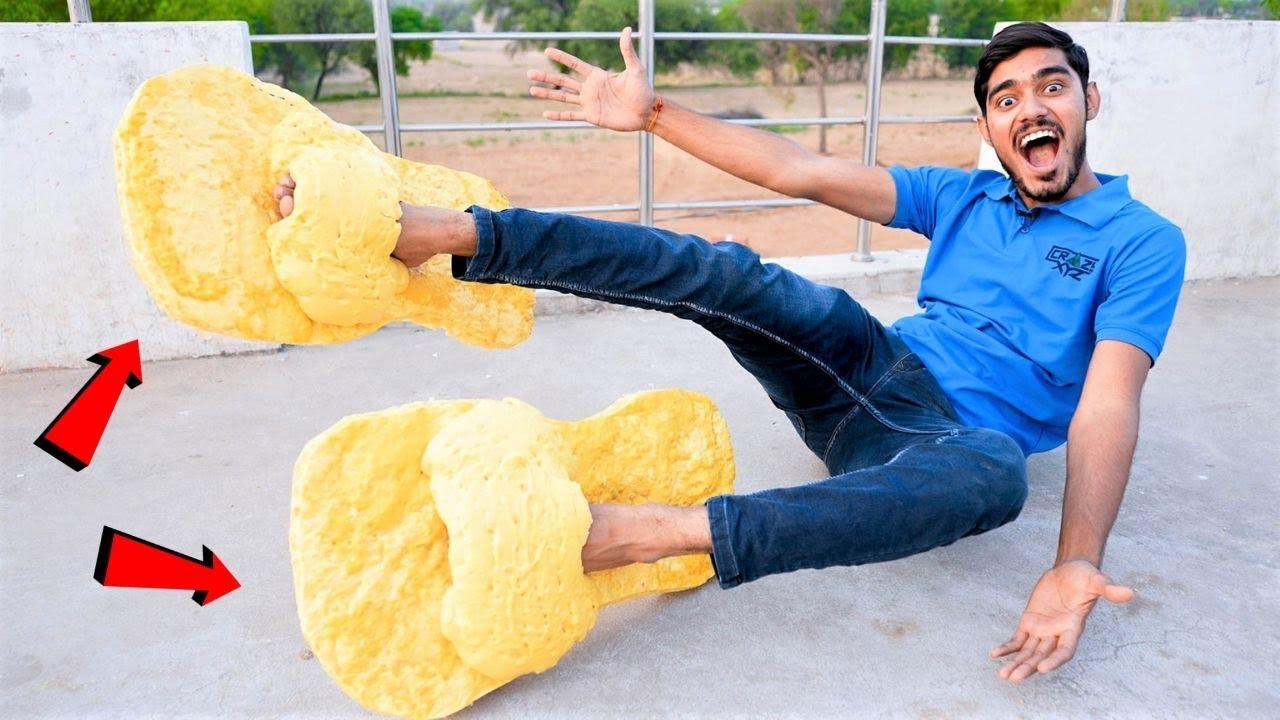 Making Largest Slippers Using Foam Spray | हमने बनायीं सबसे बड़ी अनोखी चप्पल |