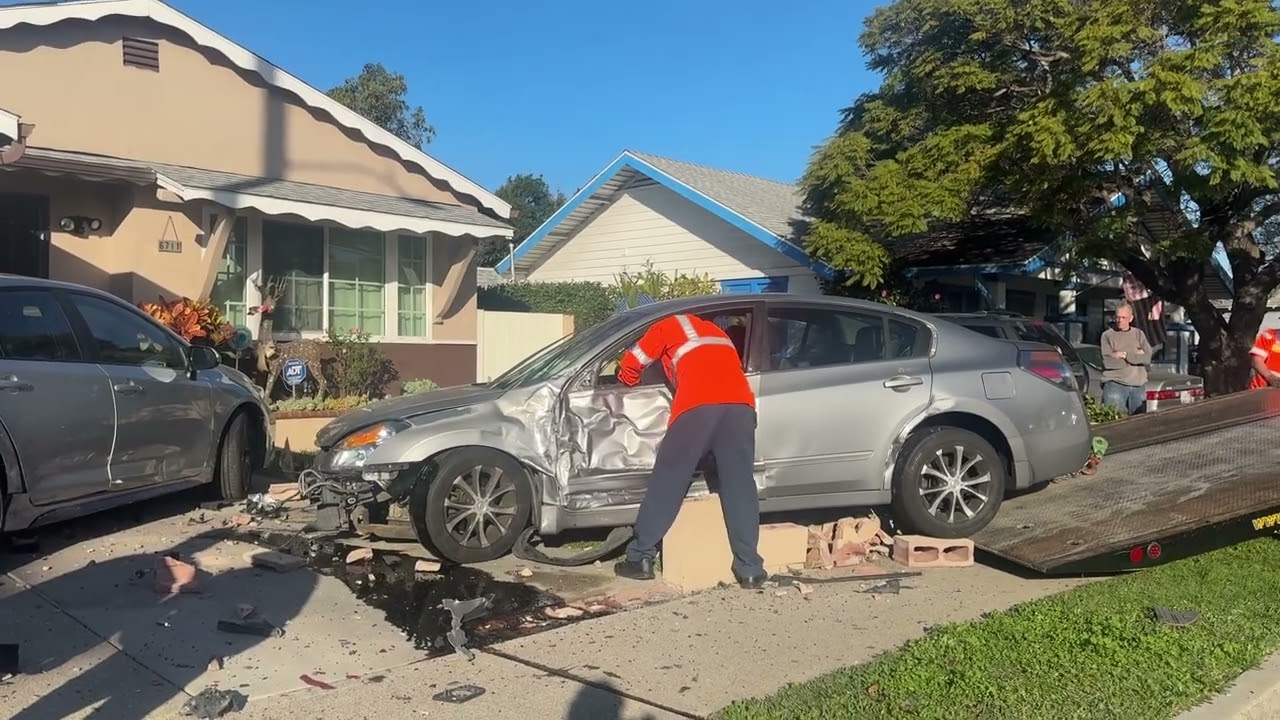 Fuerte accidente de automóvil en buena park 